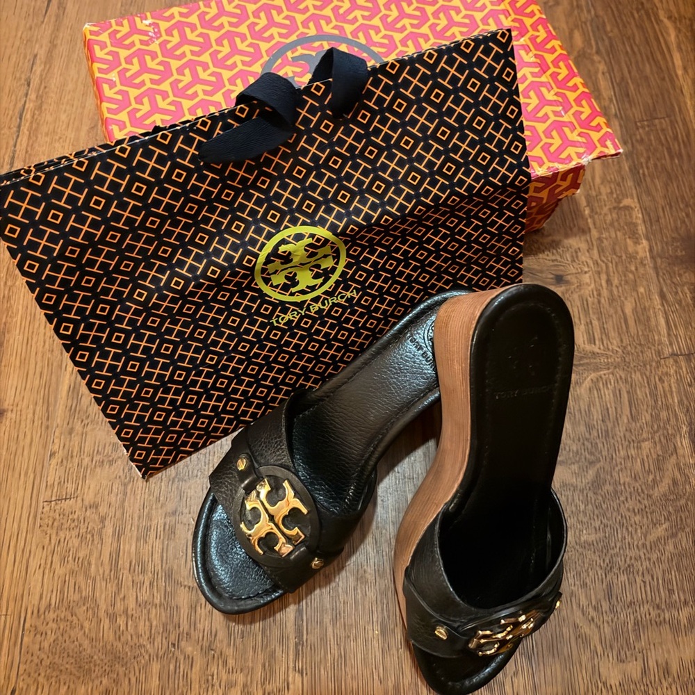 Tory Burch Black Leather Slides with Gold Logo Medallion